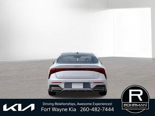 Snow White Pearl 2026 Kia K5 GT-Line