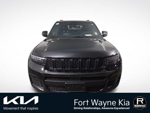 Diamond Black 2024 Jeep Grand Cherokee L Laredo
