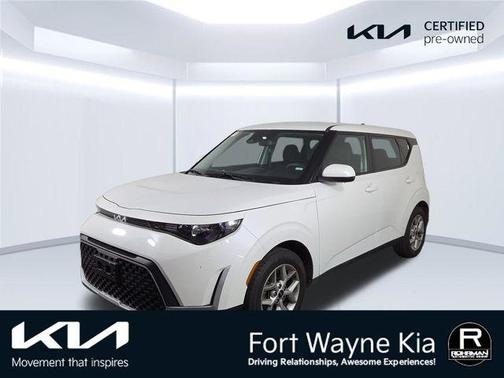 Snow White Pearl 2024 Kia Soul LX