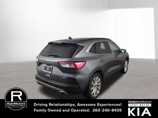 2021 Ford Escape Titanium Hybrid