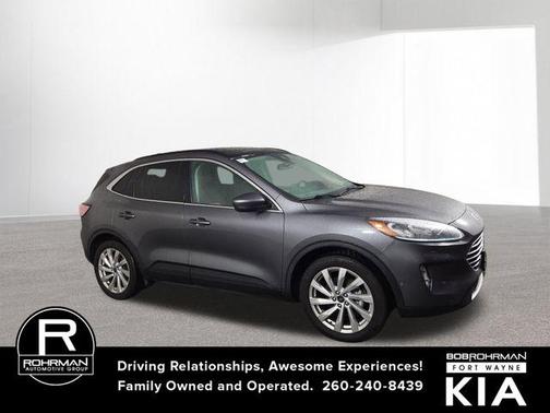 2021 Ford Escape Titanium Hybrid