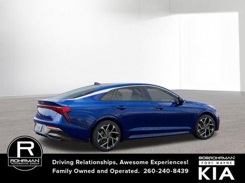 2026 Kia K5 EX