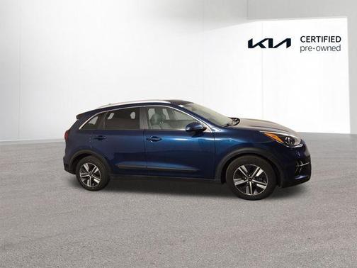 2022 Kia Niro LXS