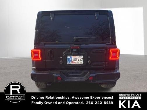 2021 Jeep Wrangler Unlimited Sahara Altitude