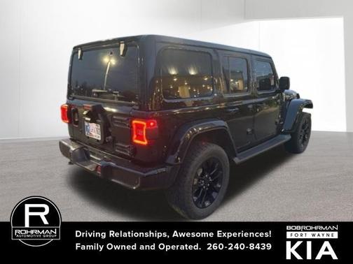 2021 Jeep Wrangler Unlimited Sahara Altitude