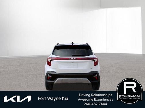 Clear White / Black Roof 2026 Kia Seltos SX