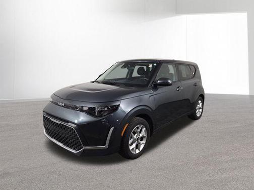 Gravity Gray 2023 Kia Soul LX
