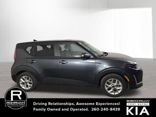 Gravity Gray 2023 Kia Soul LX