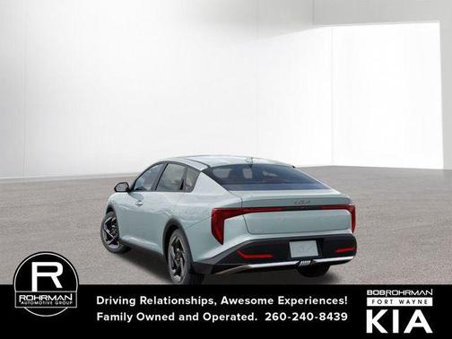 2025 Kia K4 EX