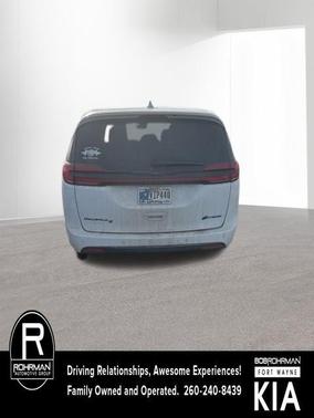 2022 Chrysler Pacifica Hybrid Limited