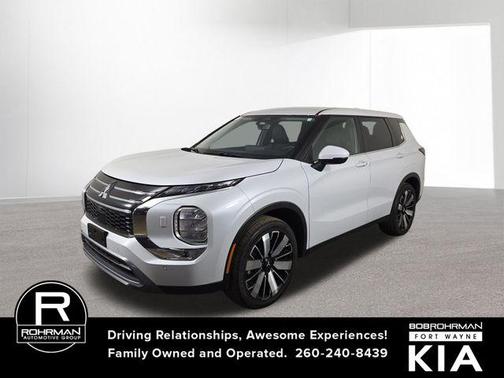 2025 Mitsubishi Outlander SE