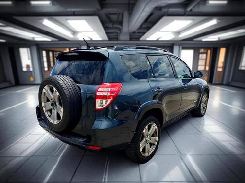 2009 Toyota RAV4 Sport