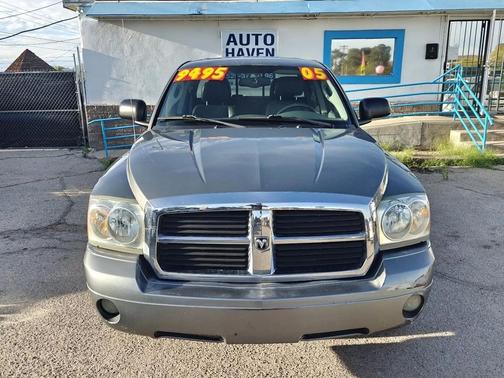 Mineral Gray Metallic Clearcoat 2005 Dodge Dakota Laramie Quad Cab