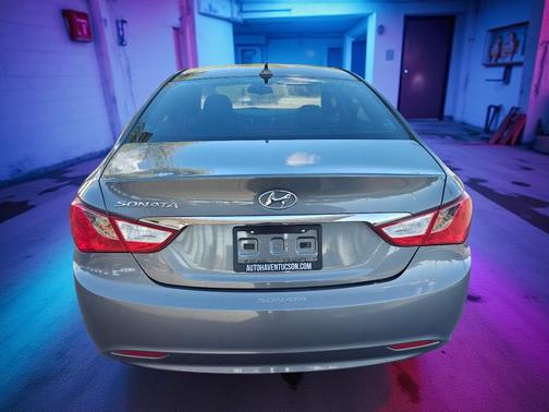 2013 Hyundai SONATA GLS
