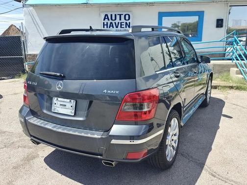 Silver 2010 Mercedes-Benz GLK-Class GLK 350 4MATIC