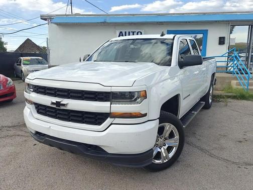 2018 Chevrolet Silverado 1500 Custom