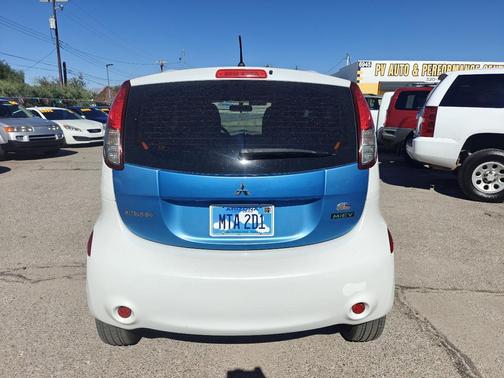 2012 Mitsubishi i-MiEV SE