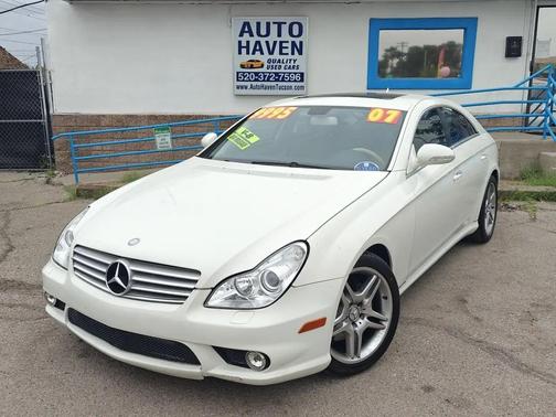 White 2007 Mercedes-Benz CLS-Class CLS 550
