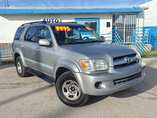 2005 Toyota Sequoia SR5