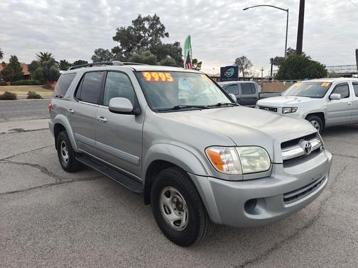 2005 Toyota Sequoia SR5