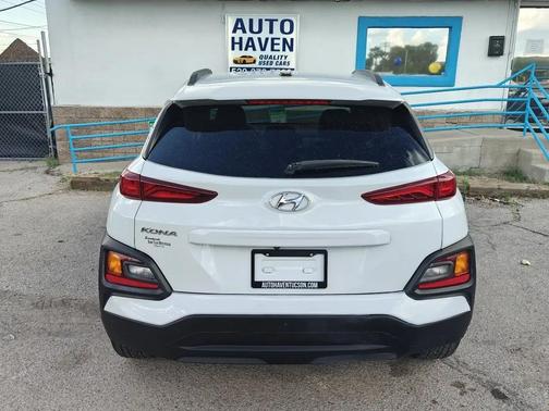 Chalk White 2019 Hyundai KONA SEL
