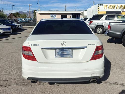 2011 Mercedes-Benz C-Class C 300 4MATIC Luxury
