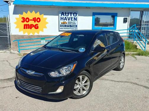 2012 Hyundai Accent SE
