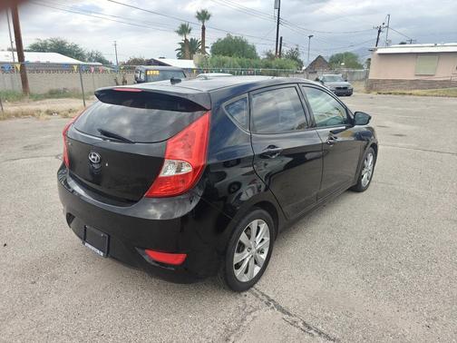 2013 Hyundai Accent SE