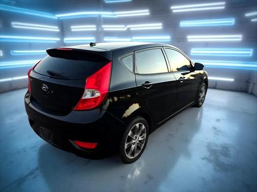 2013 Hyundai Accent SE
