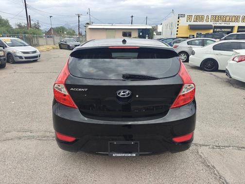 2013 Hyundai Accent SE