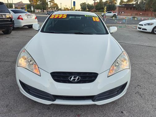 2010 Hyundai Genesis Coupe 2.0T