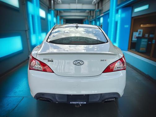 2010 Hyundai Genesis Coupe 2.0T