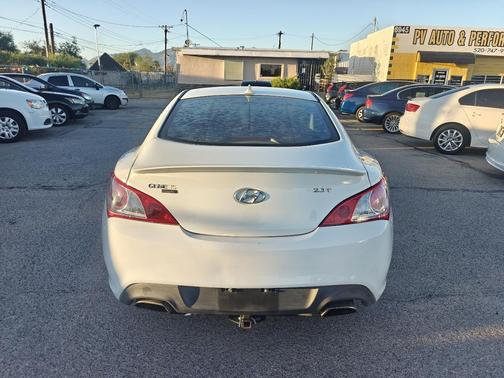 2010 Hyundai Genesis Coupe 2.0T