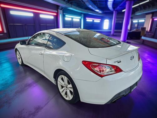 2010 Hyundai Genesis Coupe 2.0T