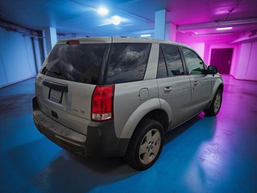 2004 Saturn Vue Base