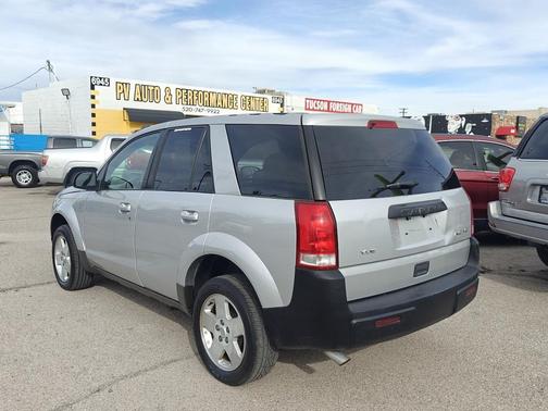 2004 Saturn Vue Base