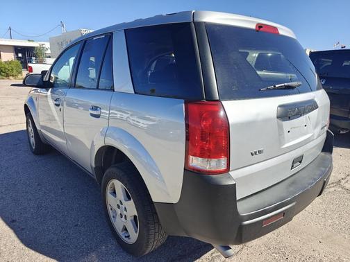 2004 Saturn Vue Base