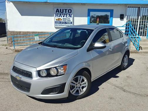 2012 Chevrolet Sonic 2LT