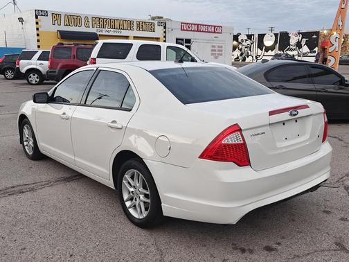 2012 Ford Fusion S