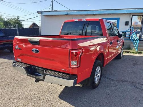 Red 2016 Ford F-150 XLT
