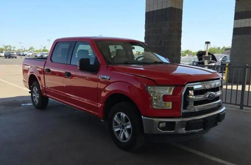 Red 2016 Ford F-150 XLT