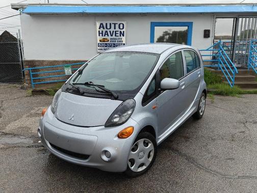 2012 Mitsubishi i-MiEV SE