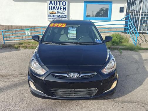 2012 Hyundai Accent SE
