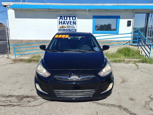 2012 Hyundai Accent SE