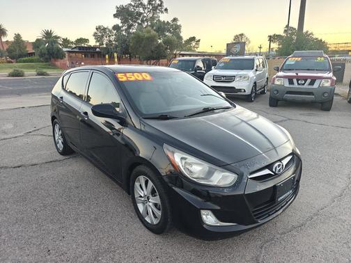 2012 Hyundai Accent SE