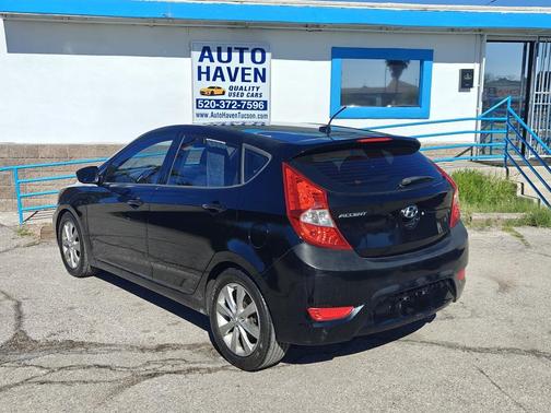 2012 Hyundai Accent SE