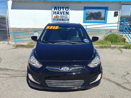 2012 Hyundai Accent SE