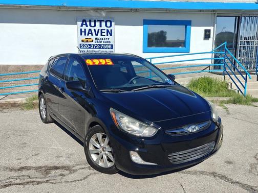 2012 Hyundai Accent SE