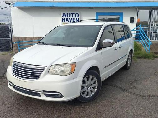 2012 Chrysler Town & Country Touring-L