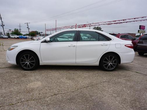 2016 Toyota Camry XSE